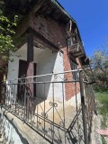 Продава ВИЛА, област София, гр. Своге • 13900 € / 27186.04 лв. • 85842498 3