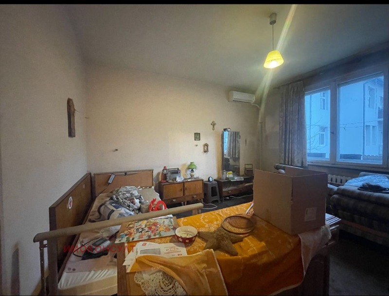 Продава  3-стаен град София , Център , 89 кв.м | 91523621