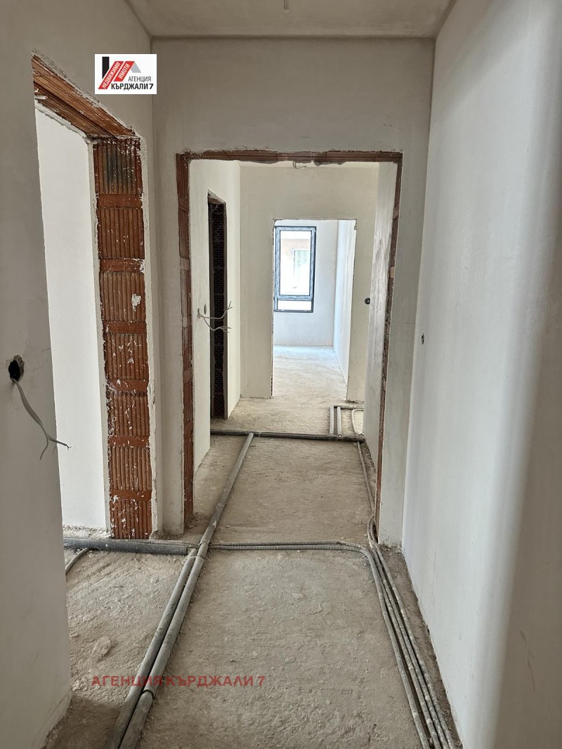 For Sale  2 bedroom Kardzhali , Tsentar , 95 sq.m | 96422332 - image [2]