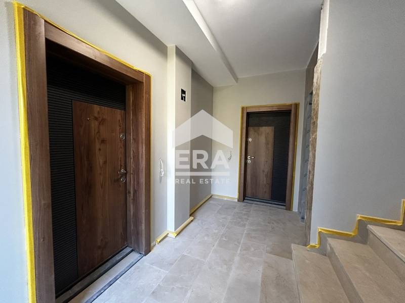 Продава МНОГОСТАЕН, гр. Варна, Бриз, снимка 3 - Aпартаменти - 49581051