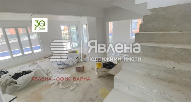 Продава КЪЩА, гр. Варна, м-т Долна Трака, снимка 2 - Къщи - 49277582