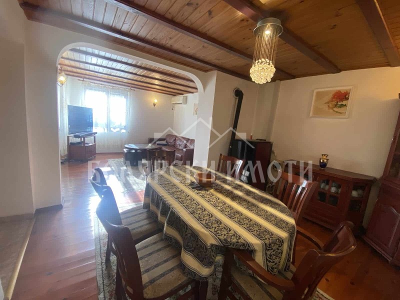 Продава КЪЩА, гр. Дебелец, област Велико Търново, снимка 13 - Къщи - 52703233