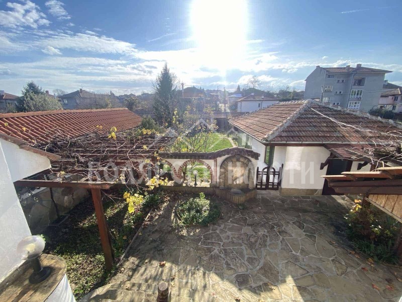 Продава КЪЩА, гр. Дебелец, област Велико Търново, снимка 7 - Къщи - 52703233