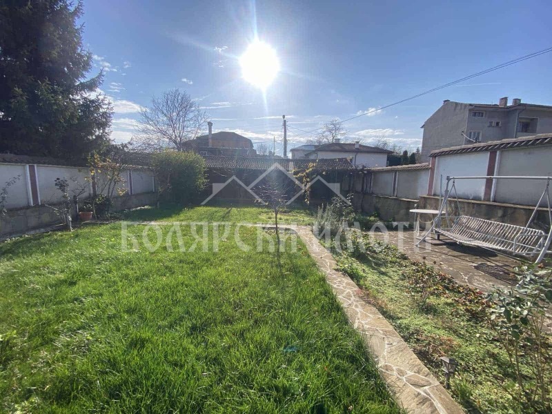 Продава КЪЩА, гр. Дебелец, област Велико Търново, снимка 5 - Къщи - 52703233