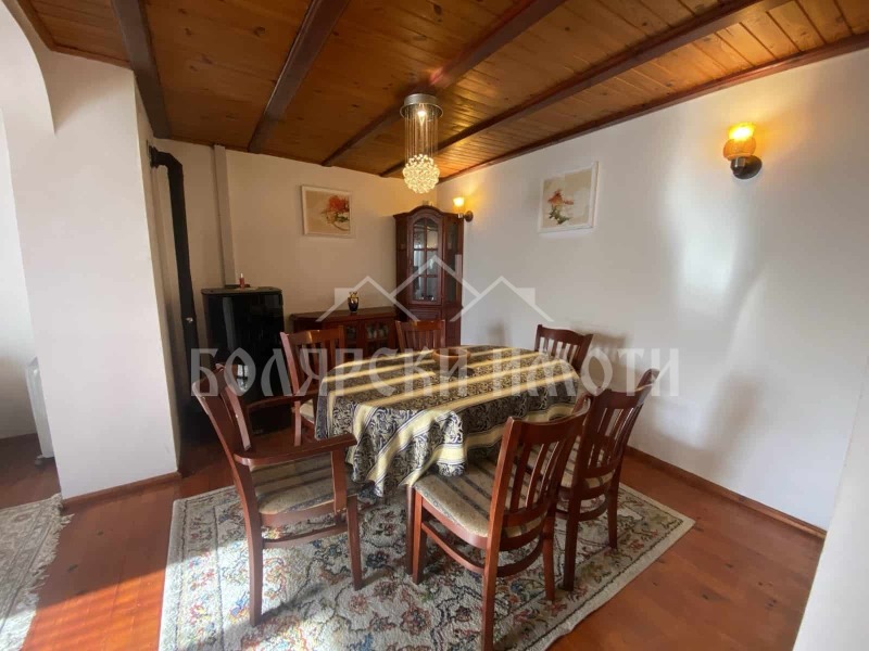 Продава КЪЩА, гр. Дебелец, област Велико Търново, снимка 9 - Къщи - 52703233