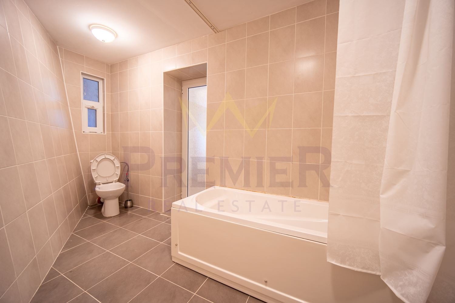 Продава КЪЩА, гр. Балчик, област Добрич, снимка 6 - Къщи - 54148484