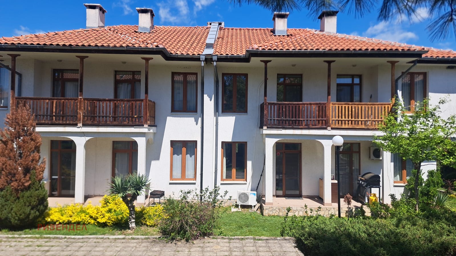 Продава КЪЩА, гр. Долна баня, област София област
