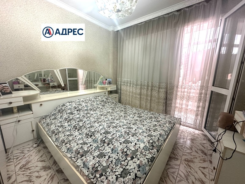 Продава  2-стаен град Шумен , Център , 58 кв.м | 97674071