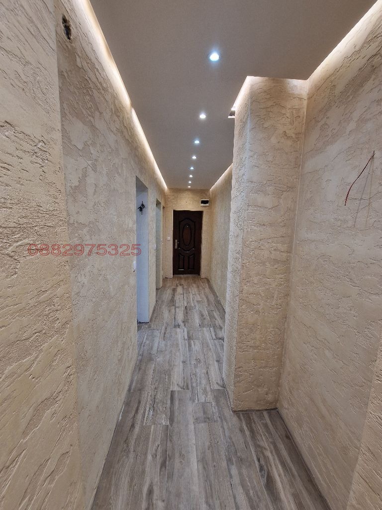 Продава  3-стаен град Русе , Център , 93 кв.м | 47537431 - изображение [7]