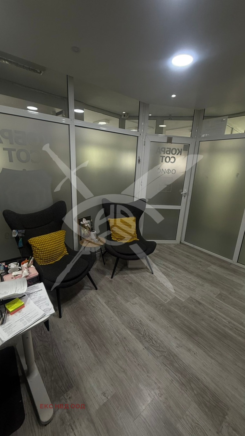 À venda  Escritório Plovdiv , Kiutchuk Parij , 17 m² | 56473987 - imagem [3]