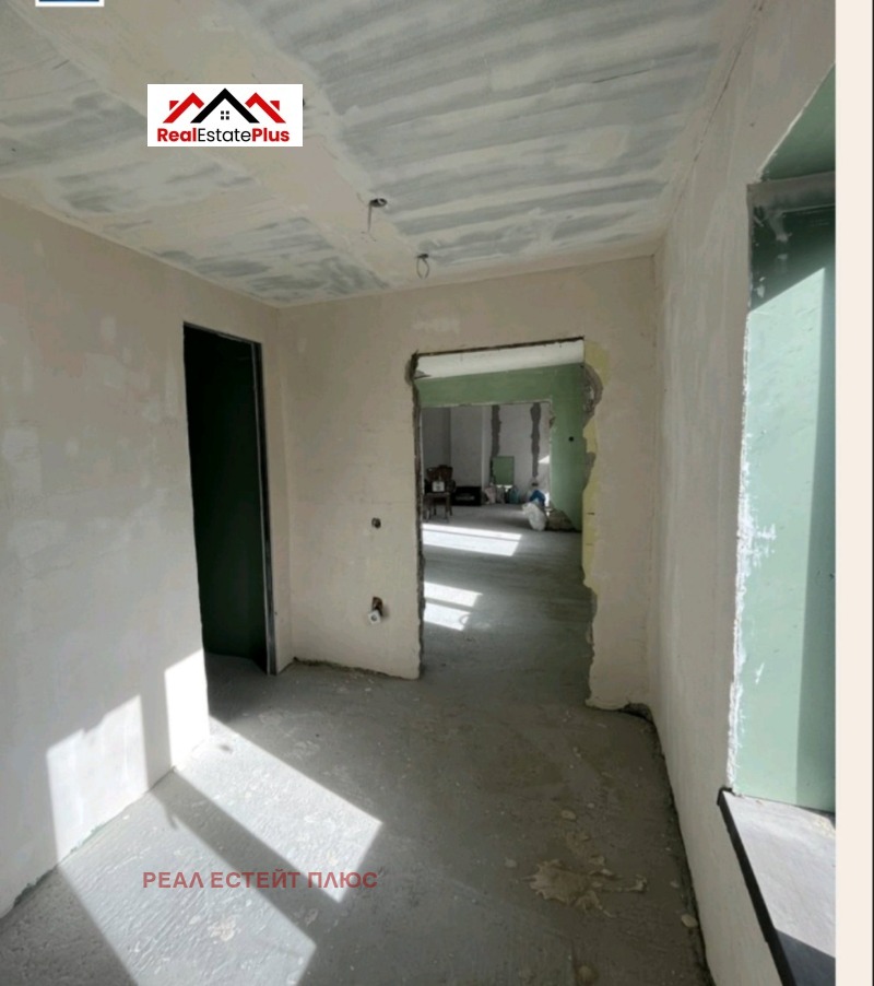 Продава КЪЩА, с. Гривица, област Плевен, снимка 3 - Къщи - 53098131