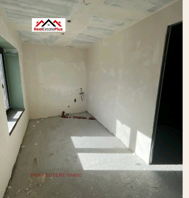 Продава КЪЩА, с. Гривица, област Плевен, снимка 2 - Къщи - 53098131