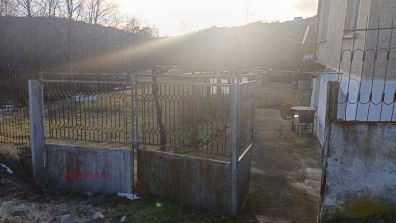 Продава КЪЩА, с. Прибой, област Перник, снимка 3 - Къщи - 53377906
