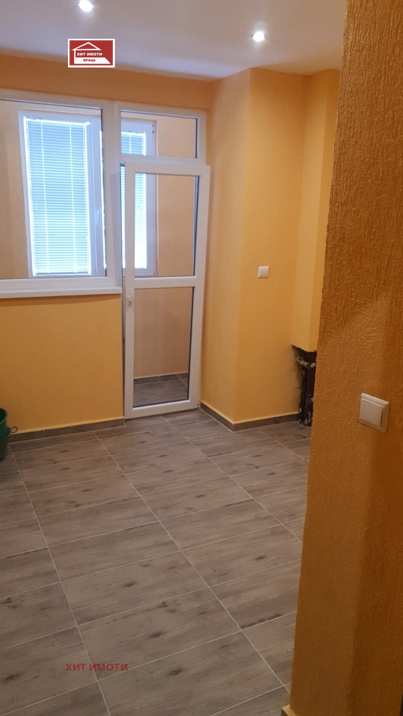 Продава 1-СТАЕН, гр. Враца, Река Лева