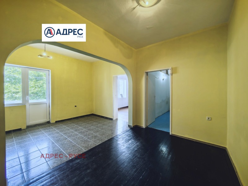 Продава  2-стаен град Русе , Център , 65 кв.м | 68204688