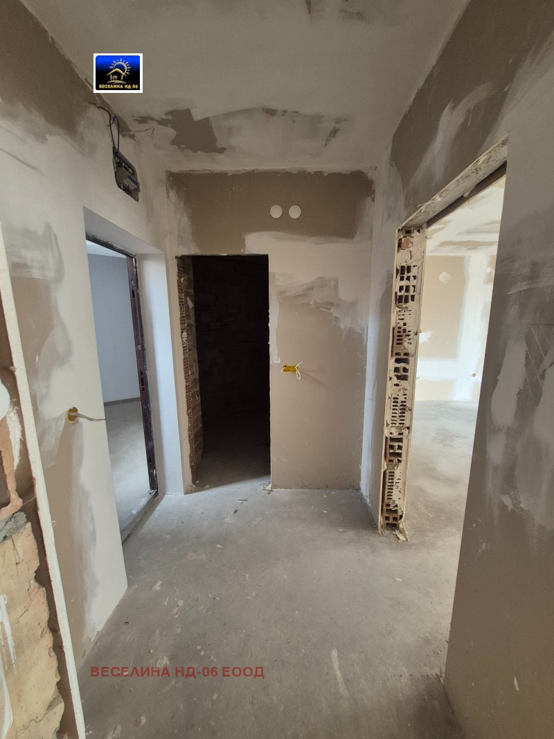 Продава 2-СТАЕН, гр. Добрич, Център, снимка 3 - Апартаменти - 53255711