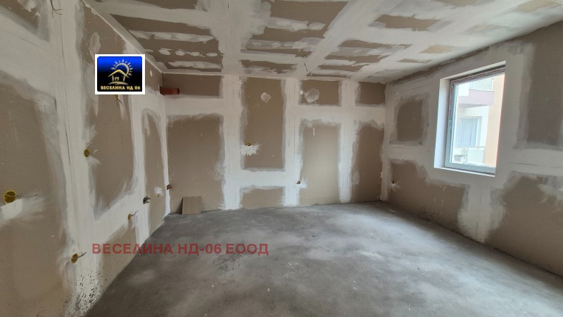 Продава 2-СТАЕН, гр. Добрич, Център