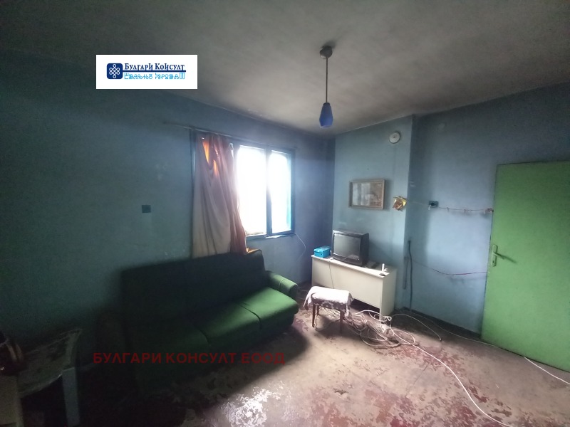 Продава КЪЩА, гр. Кюстендил, Бузлуджа, снимка 7 - Къщи - 52636630