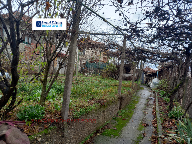 Продава КЪЩА, гр. Кюстендил, Бузлуджа, снимка 4 - Къщи - 52636630