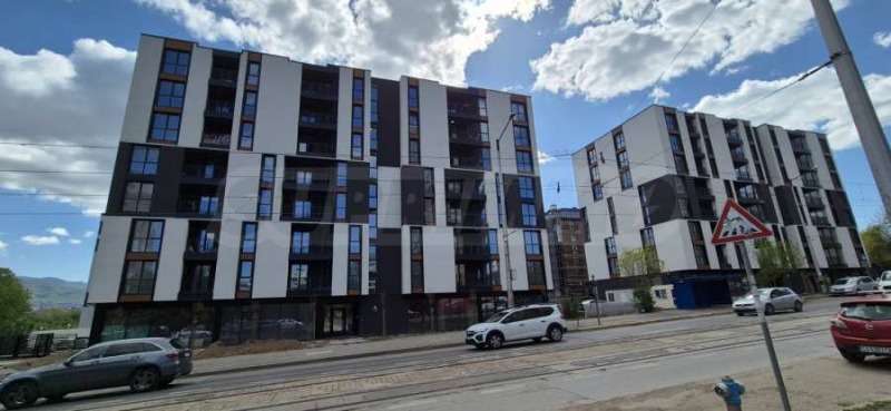Продава МАГАЗИН, град София, Люлин 5 • 340000 € / 664982.20 лв. • 11969902 1
