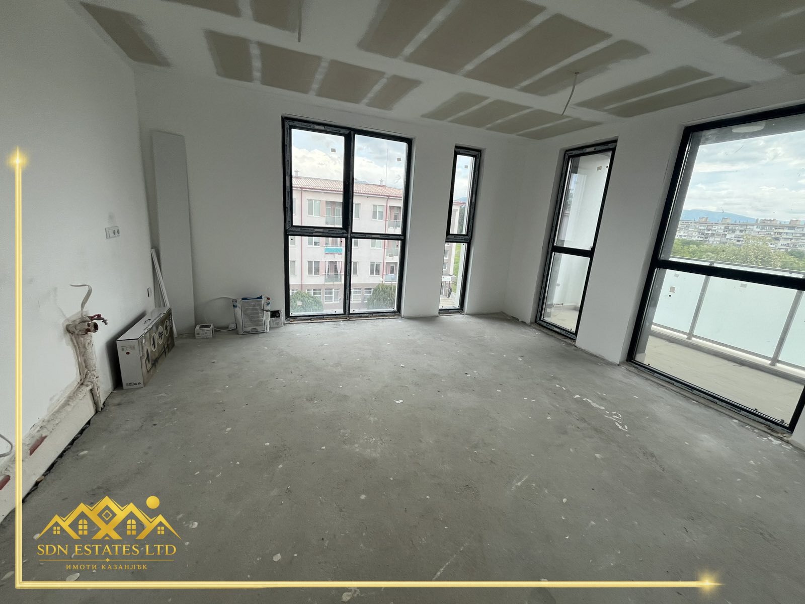 Продава 3-СТАЕН, гр. Казанлък, област Стара Загора, снимка 2 - Апартаменти - 54644655