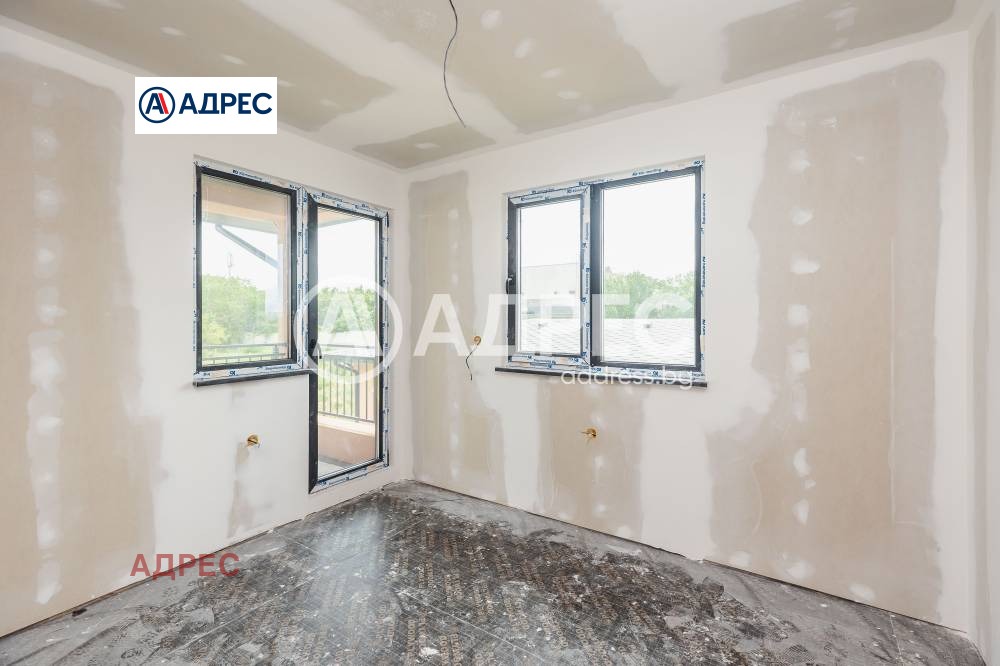 Продава КЪЩА, с. Яребична, област Варна, снимка 12 - Къщи - 55362978