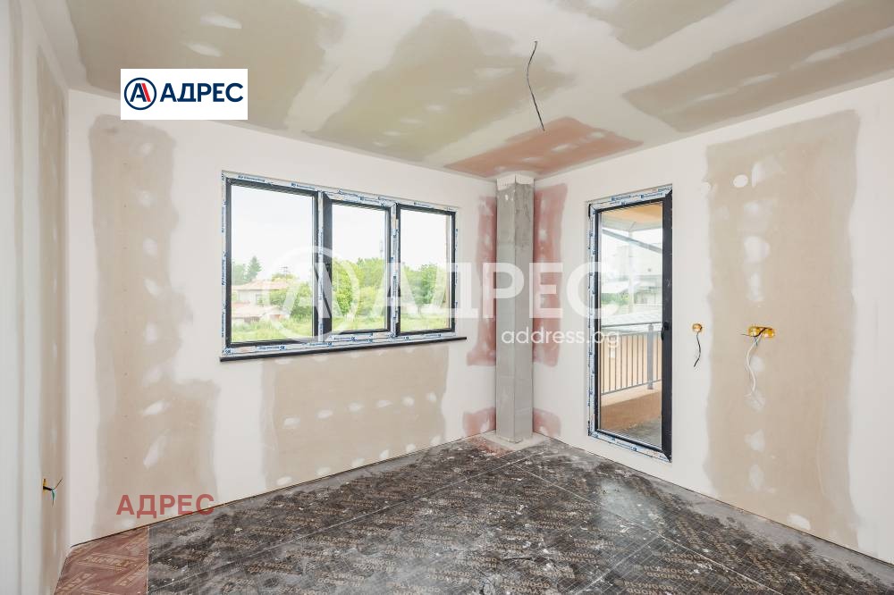 Продава КЪЩА, с. Яребична, област Варна, снимка 16 - Къщи - 55362978