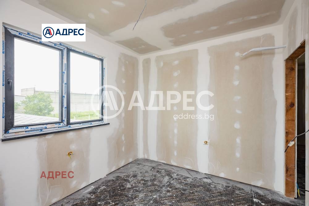 Продава КЪЩА, с. Яребична, област Варна, снимка 13 - Къщи - 55362978