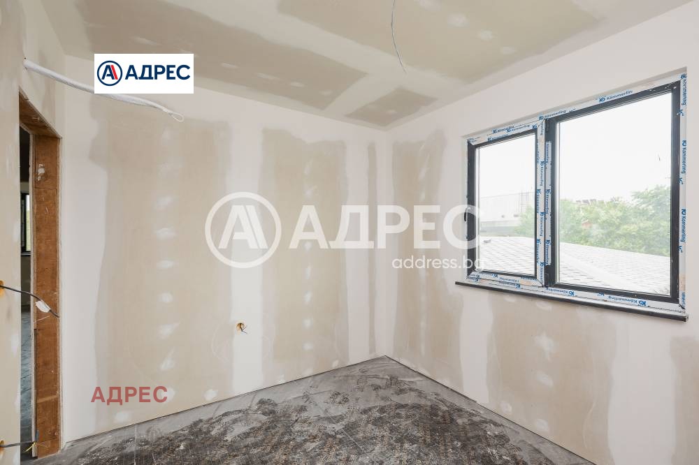 Продава КЪЩА, с. Яребична, област Варна, снимка 10 - Къщи - 55362978