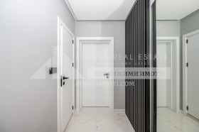 Продава 2-стаен град Пловдив Остромила - [1] 