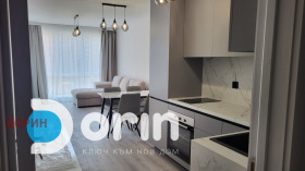 1 quarto Gagarin, Plovdiv
