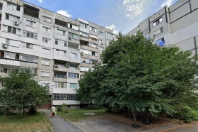 1 sovrum Sveta Troica, Sofia