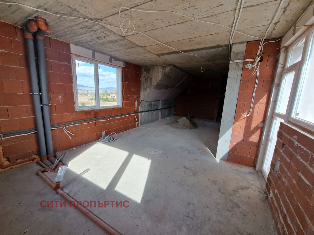 Продава 3-СТАЕН, гр. Благоевград, Струмско, снимка 2 - Апартаменти - 47711052