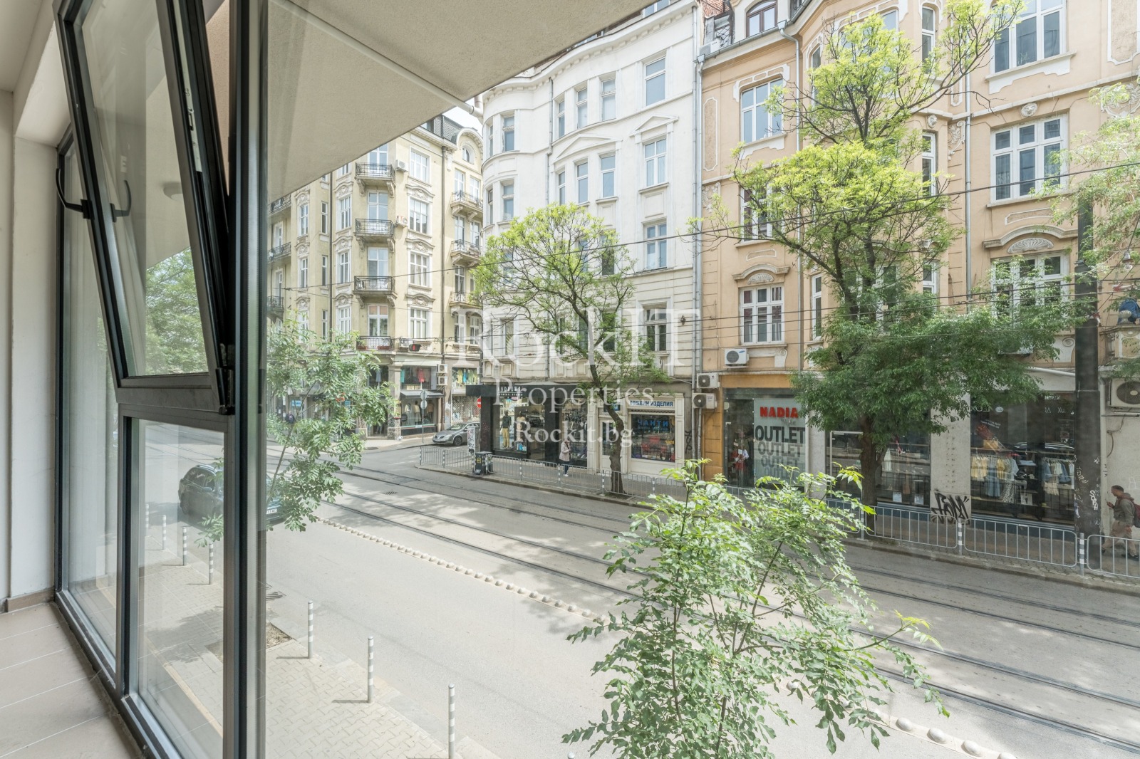 Продава МАГАЗИН, гр. София, Център, снимка 6 - Магазини - 54793275