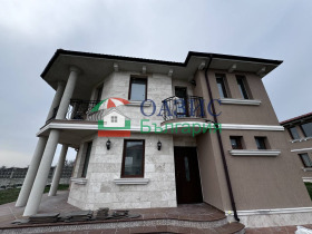 Продава  Къща, гр. Поморие
