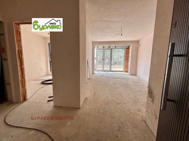 Na sprzedaż  1 sypialnia Warna , Briz , 87 mkw | 74638954 - obraz [3]
