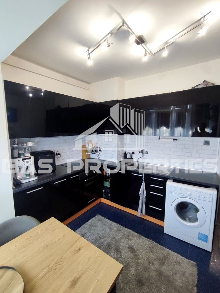 Продава  3-стаен, град София, Надежда 4 •  159 000 € • ID 17957005 — holmes.bg - [1] 
