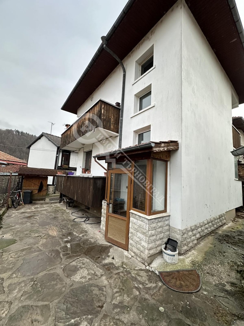 En venta  Casa región de Gabrovo , Tryavna , 230 metros cuadrados | 63124023