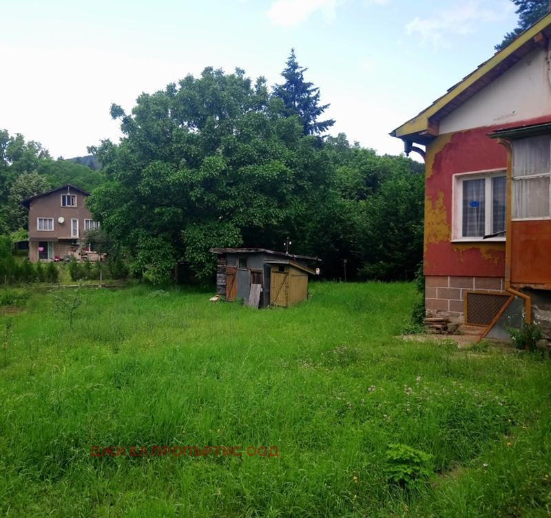 Till salu  Hus region Sofia , Vlado Tritjkov , 30 kvm | 70895177