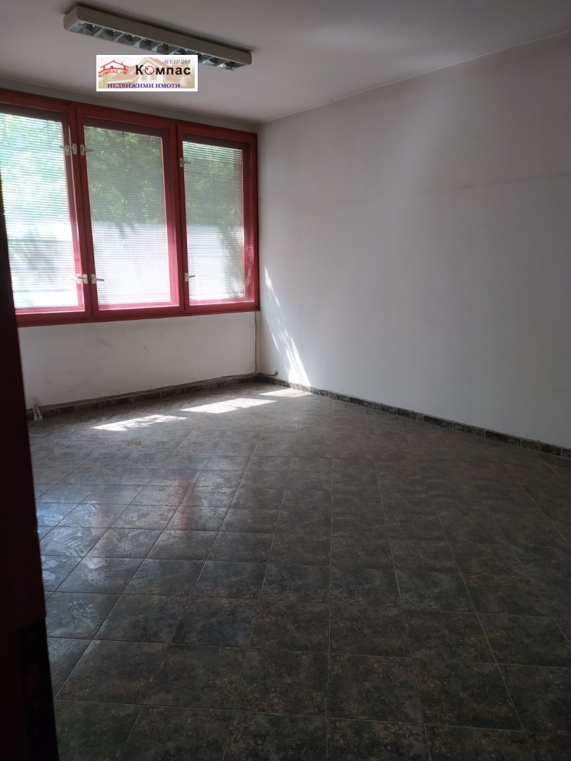 Продава  Магазин град Пловдив , Център , 220 кв.м | 96653075 - изображение [4]