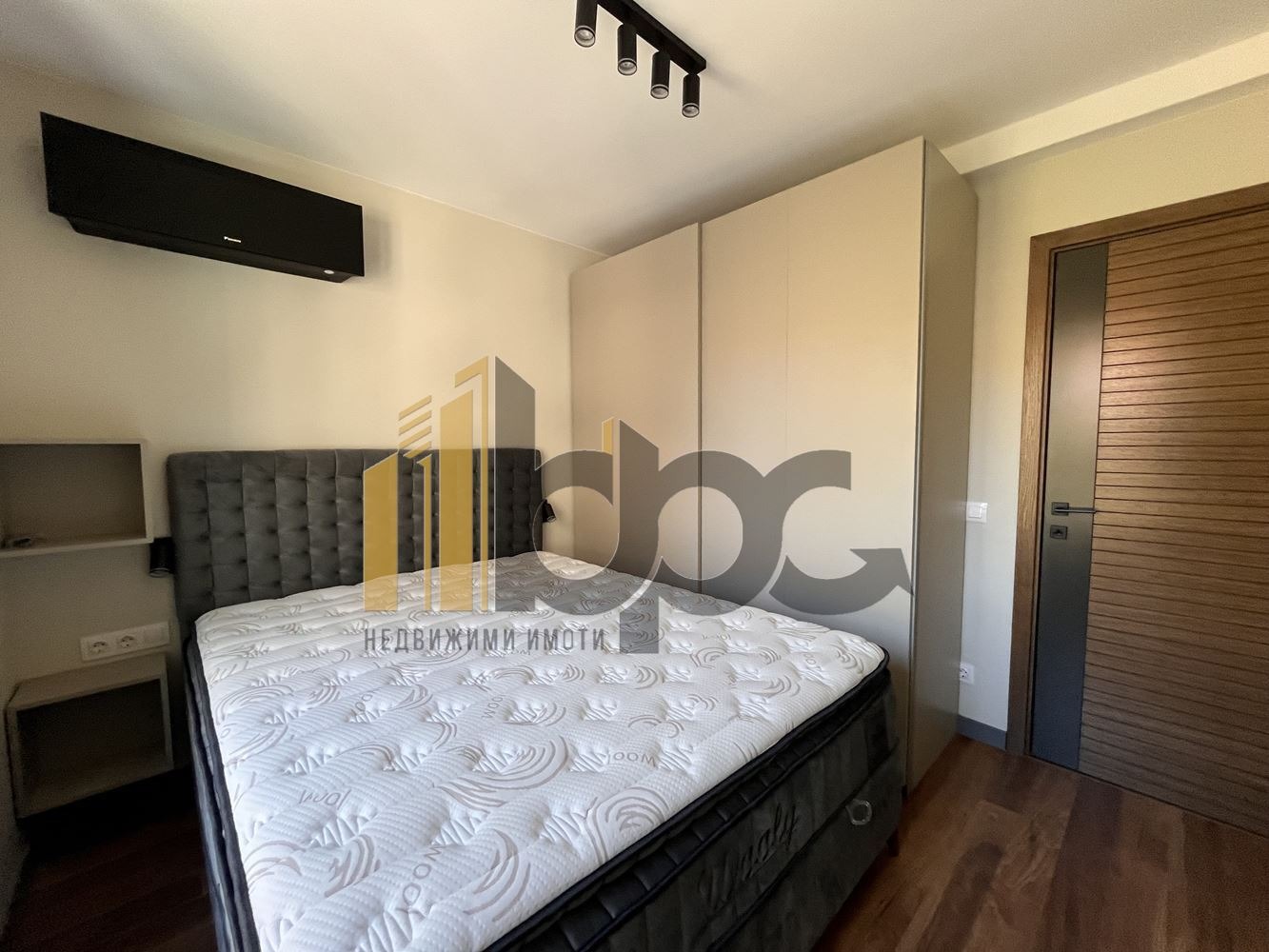 Продава 3-СТАЕН, гр. София, Център, снимка 7 - Апартаменти - 55345796