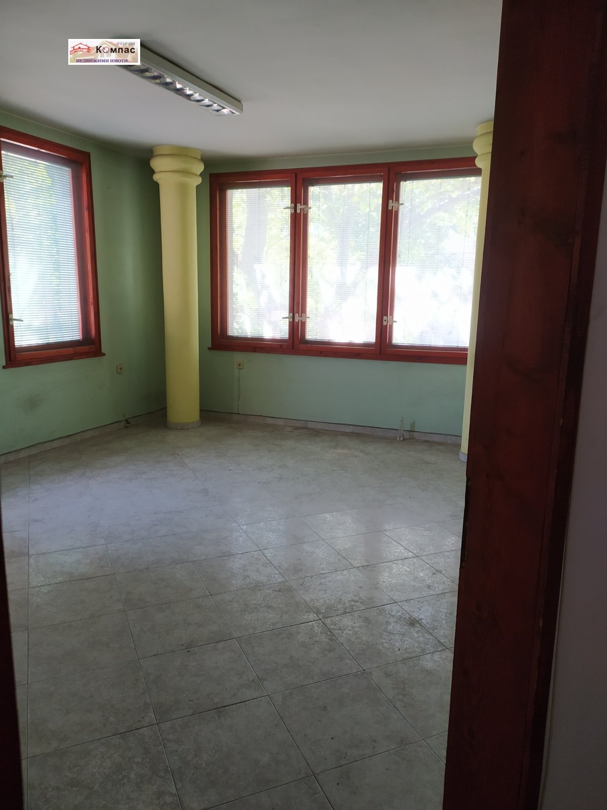 Продава МАГАЗИН, гр. Пловдив, Център, снимка 6 - Магазини - 54822014