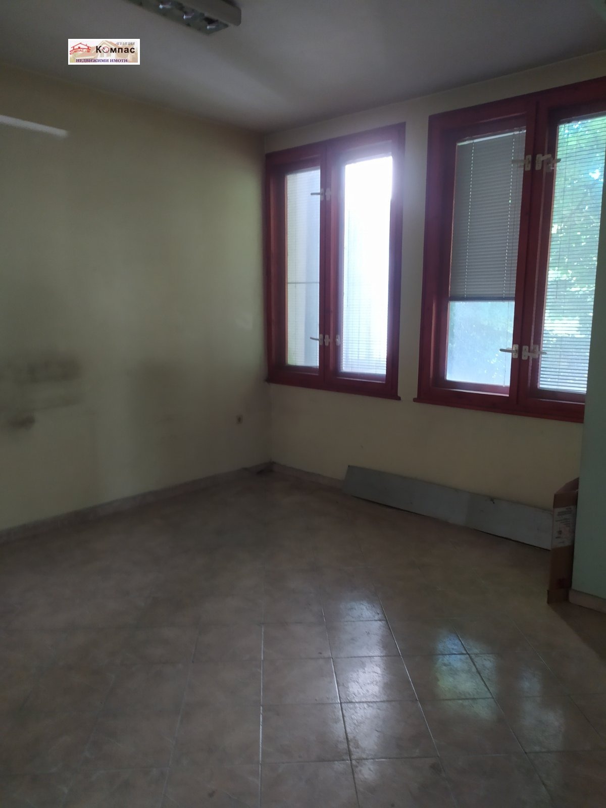 Продава МАГАЗИН, гр. Пловдив, Център, снимка 3 - Магазини - 54822014