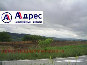 Продажба на парцели в област Велико Търново - изображение 8 