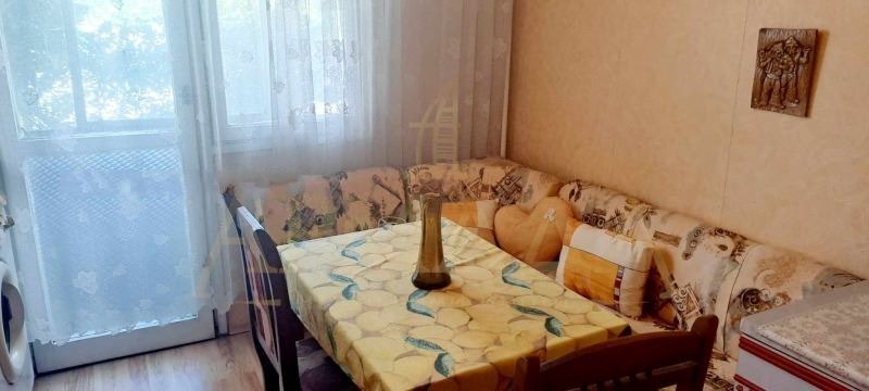 Продава  2-стаен, град Пловдив, Кючук Париж •  112 200 EUR • ID 68176861 — holmes.bg - [1] 