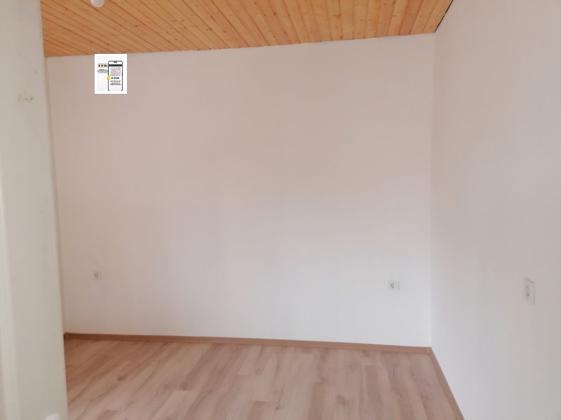 Продава КЪЩА, с. Змеево, област Добрич, снимка 7 - Къщи - 52224762