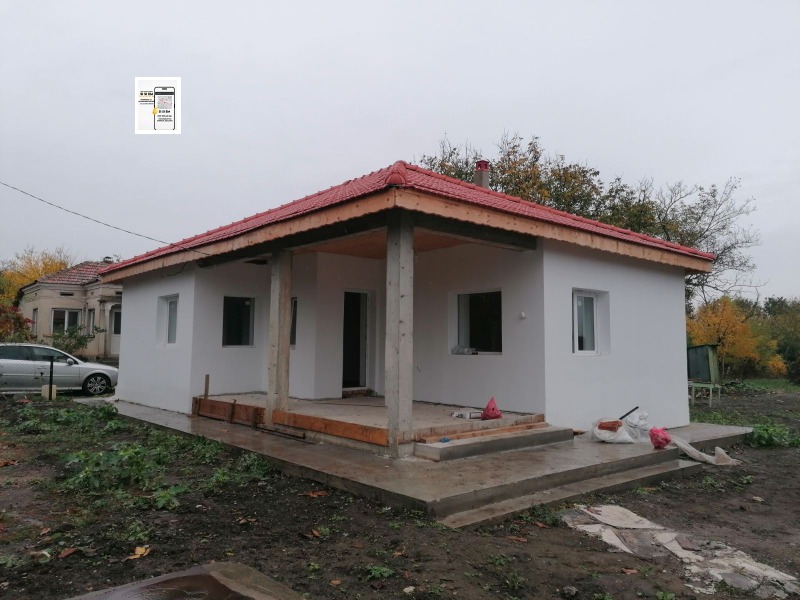 Продава КЪЩА, с. Змеево, област Добрич