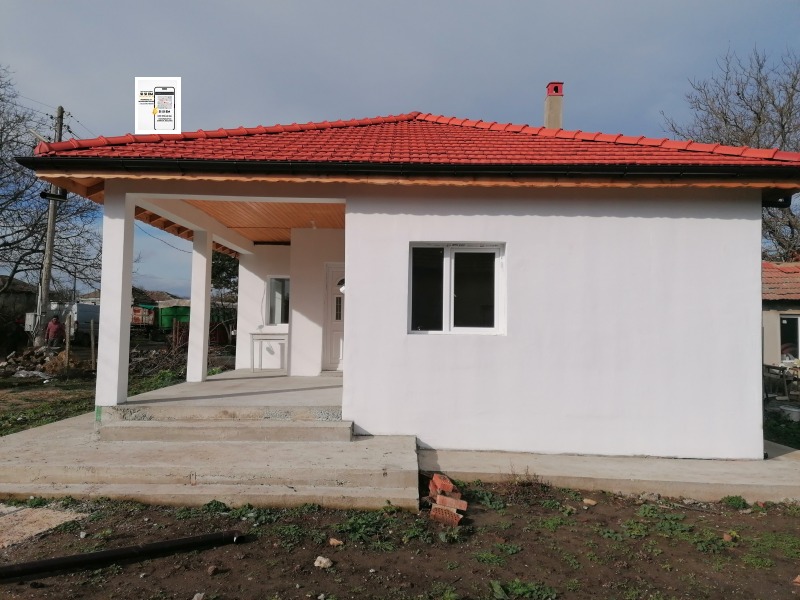 Продава КЪЩА, с. Змеево, област Добрич, снимка 14 - Къщи - 52224762