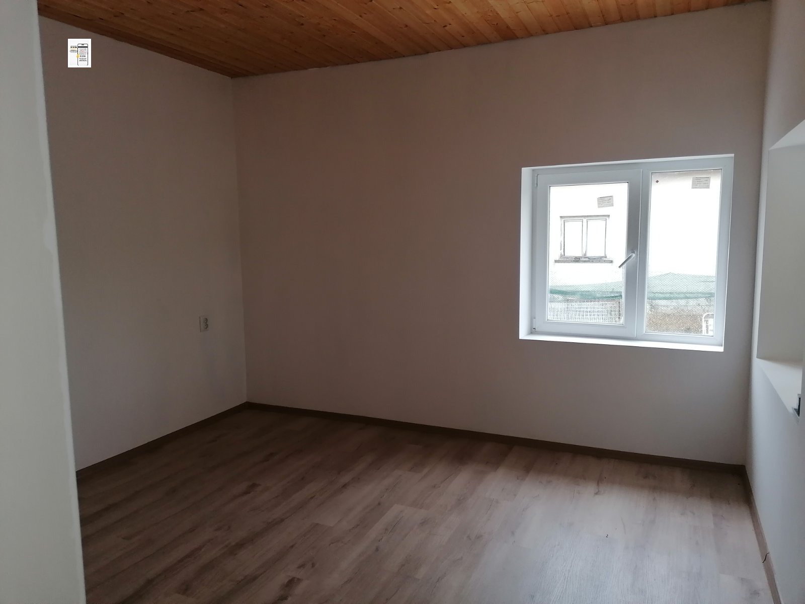 Продава КЪЩА, с. Змеево, област Добрич, снимка 2 - Къщи - 53665189