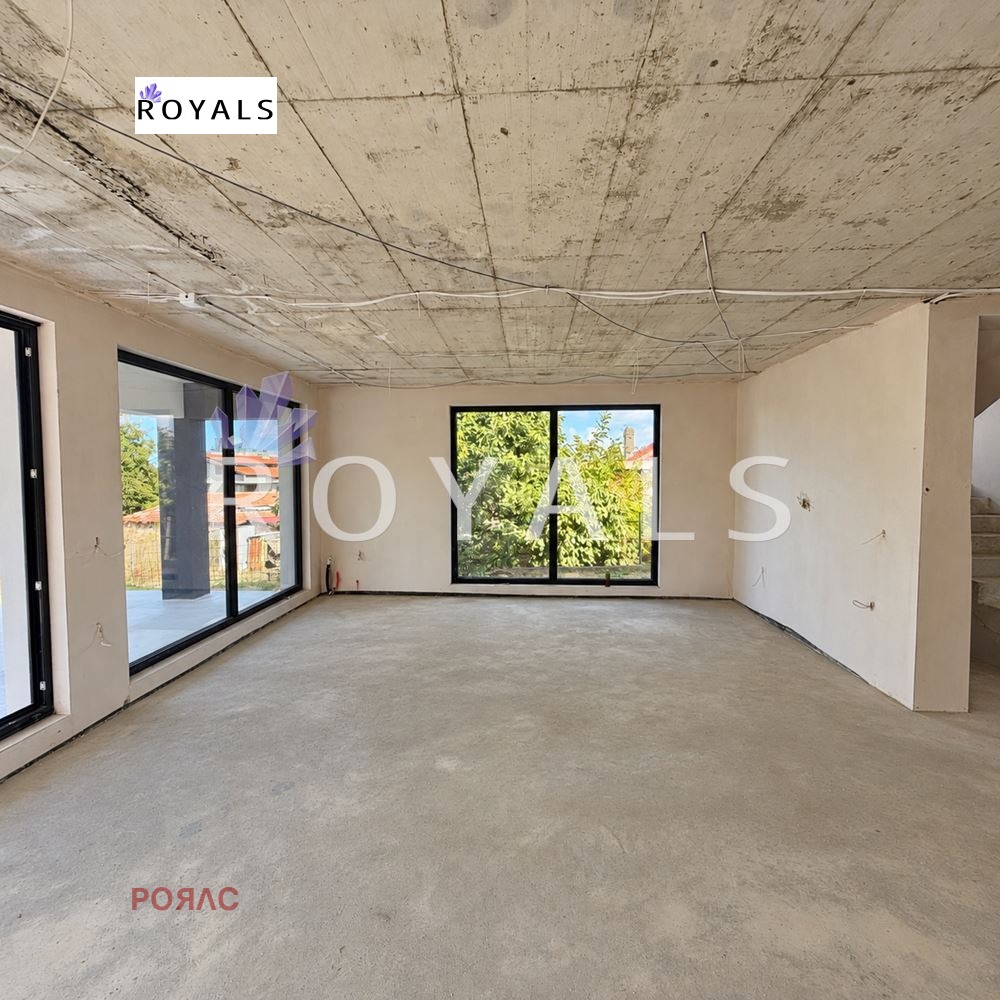 Продава КЪЩА, гр. Бяла, област Варна, снимка 2 - Къщи - 56415574